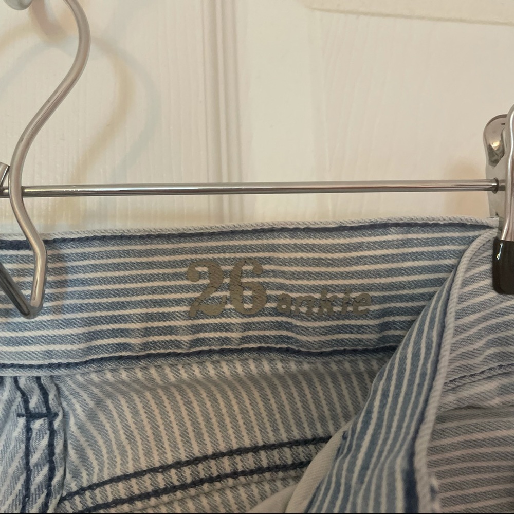 Toothpick Skinny Style Jeans with White Accents - Picture 5 of 8